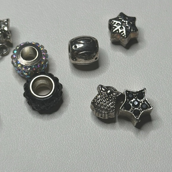 7 Charms, owl, sparkly black and iridescent snowflake, star, Eiffel Tower - Picture 8 of 11